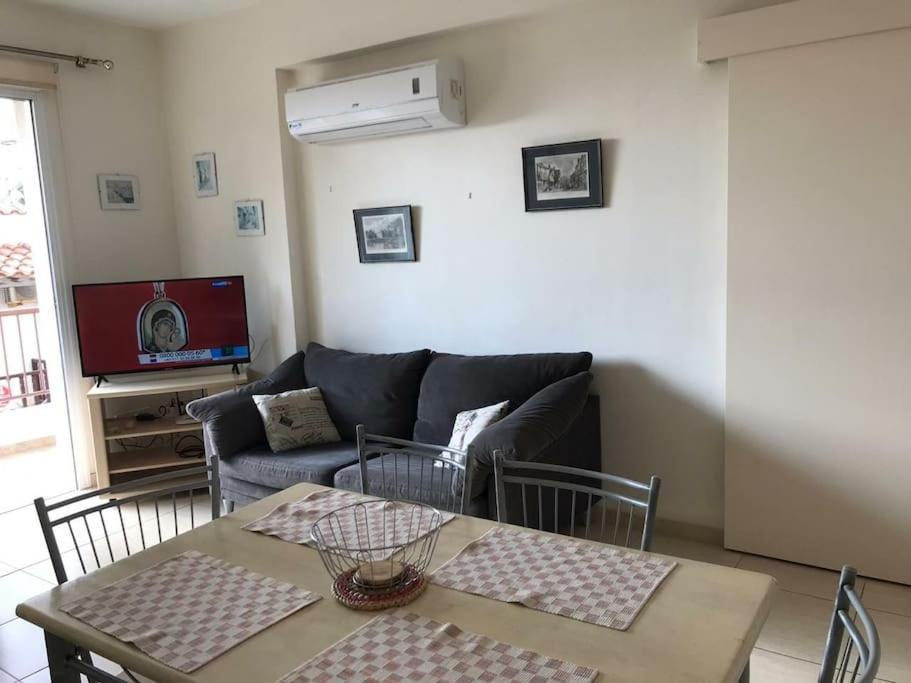 A Stone'S Throw From Everything Paphos Exterior foto