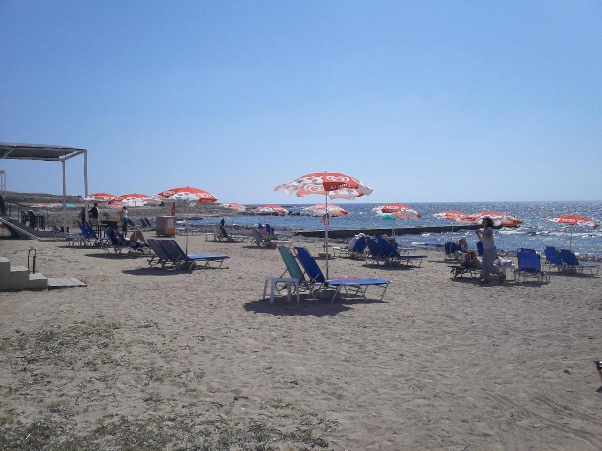A Stone'S Throw From Everything Paphos Exterior foto