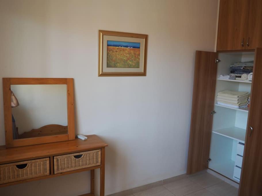 A Stone'S Throw From Everything Paphos Exterior foto