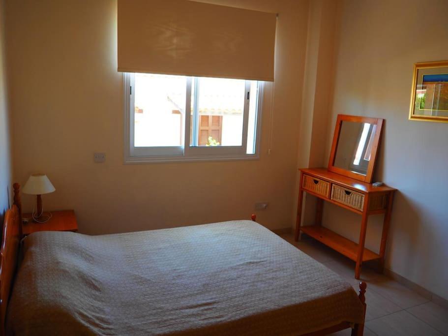 A Stone'S Throw From Everything Paphos Exterior foto